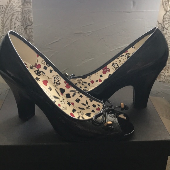 Marc by Marc Jacobs peep-toe patent leather heels - Picture 3 of 3